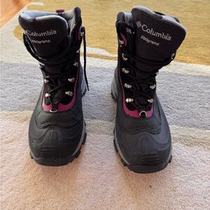 Columbia Women’s size 9 Snow Boots
Like new condition, barely worn